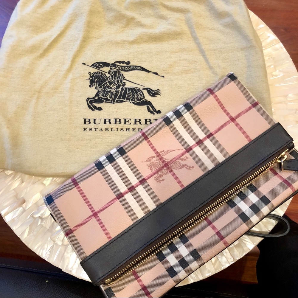 Gorgeous Burberry Clutch Like NEW